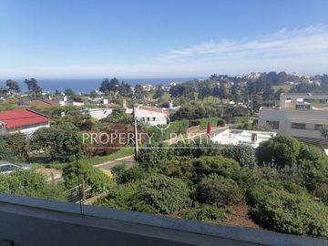 Increible vista y patio en Marbella