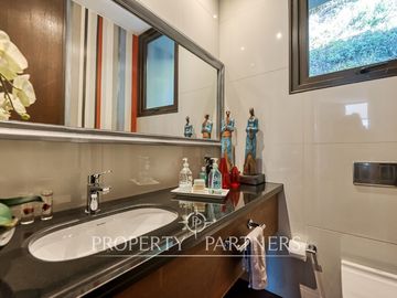 Gran casa estilo mediterranea, impecable del arquitecto Gonzalo Mardones, Golf de Manquehue