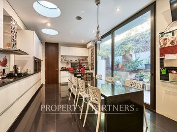 Gran casa estilo mediterranea, impecable del arquitecto Gonzalo Mardones, Golf de Manquehue