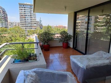 Departamento en Venta en Sector Colon Tobalaba calle muy tranquila cercano a metro