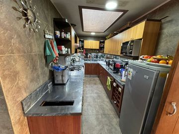 Casa en Venta en Carlos Ossandon 1950