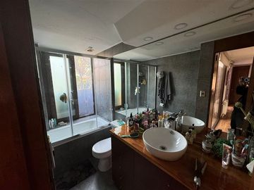 Casa en Venta en Carlos Ossandon 1950