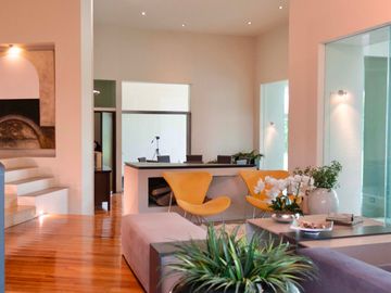 Casa Residencial en Venta, Fracc. Campestre Paraíso, zona Zavaleta, Puebla