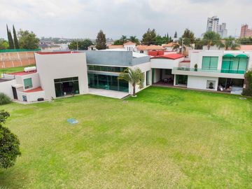 Casa Residencial en Venta, Fracc. Campestre Paraíso, zona Zavaleta, Puebla