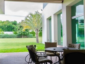Casa Residencial en Venta, Fracc. Campestre Paraíso, zona Zavaleta, Puebla