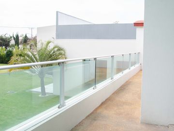 Casa Residencial en Venta, Fracc. Campestre Paraíso, zona Zavaleta, Puebla