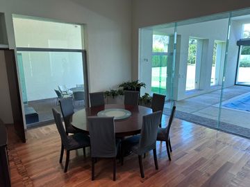 Casa Residencial en Venta, Fracc. Campestre Paraíso, zona Zavaleta, Puebla