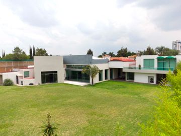 Casa Residencial en Venta, Fracc. Campestre Paraíso, zona Zavaleta, Puebla