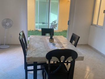 Casa en venta en Lomas del Manantial, Xochitepec, Morelos.