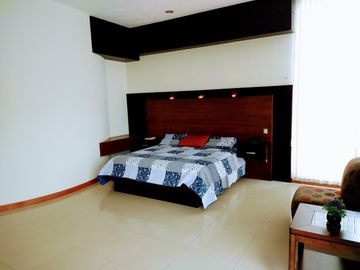 Casa en Venta en Residencial Esmeralda Norte, Colima, Col.