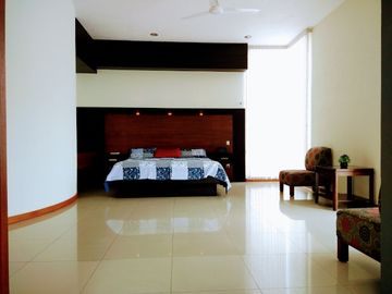 Casa en Venta en Residencial Esmeralda Norte, Colima, Col.