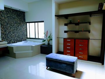 Casa en Venta en Residencial Esmeralda Norte, Colima, Col.