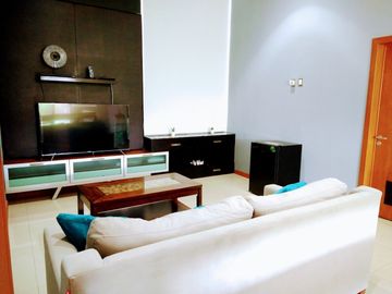 Casa en Venta en Residencial Esmeralda Norte, Colima, Col.