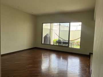 CASA EN VENTA EN COLINAS DE SAN JERÓNIMO