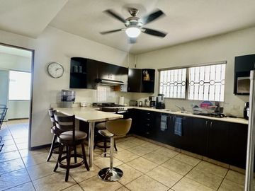 CASA EN VENTA EN COLINAS DE SAN JERÓNIMO