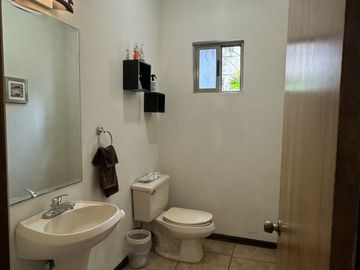 CASA EN VENTA EN COLINAS DE SAN JERÓNIMO