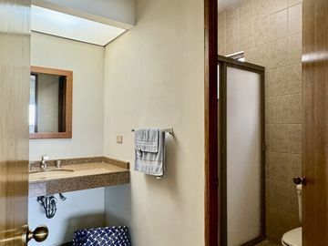 CASA EN VENTA EN COLINAS DE SAN JERÓNIMO