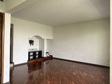 CASA EN VENTA EN COLINAS DE SAN JERÓNIMO