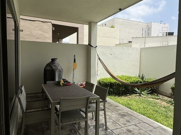 CASA EN VENTA EN COLINAS DE SAN JERÓNIMO