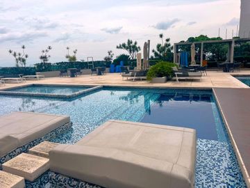 PENTHOUSE EN RESIDENCIAL AVERANDA