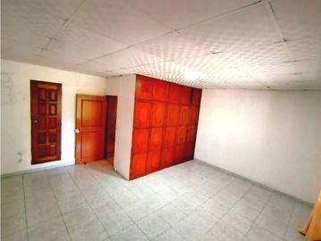 VENDO CASA CON AMPLIO TERRENO DE 1000 MTS 2, EN SAN ANTONIO!!!