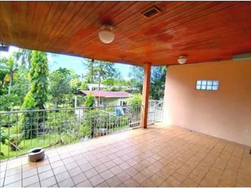 VENDO CASA CON AMPLIO TERRENO DE 1000 MTS 2, EN SAN ANTONIO!!!