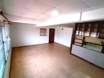 VENDO CASA CON AMPLIO TERRENO DE 1000 MTS 2, EN SAN ANTONIO!!!