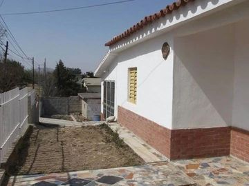 VENDE CASA 5 AMBIENTES CORDOBA SANTA CRUZ DEL LAGO