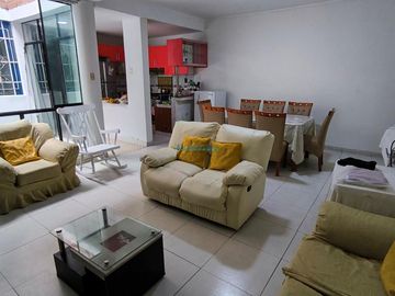 Casas Venta CAL. Villa San Remo - Frente a la Avenida Los Olivos. - SAN MARTIN DE PORRES