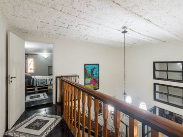 Venta PH 4 ambientes en Barracas. Cochera y patio.