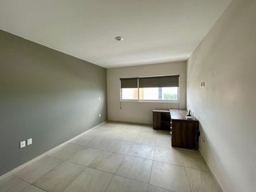 RENTA CASA AMPLIA EN ZIBATA 3 RECAMARAS CON BAÑO TERRAZA VISTA PANORAMICA