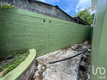 Casa en Venta en Colonia Don Pedro, Catemaco, Veracruz