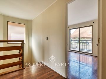 Oportunidad !!  Venta de casa en Condominio. Sector Arboleda de Peñalolén