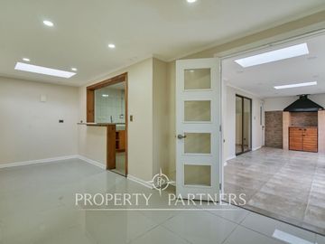 Oportunidad !!  Venta de casa en Condominio. Sector Arboleda de Peñalolén