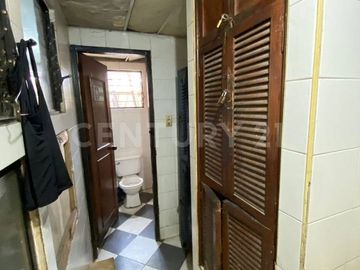 VENTA BODEGA MENGA
