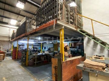 VENTA BODEGA MENGA