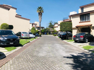 Casa en Venta en Conjunto con doble Seguridad