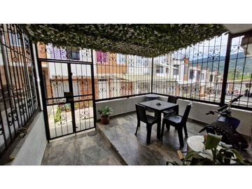 Amplia y moderna casa en Dosquebradas-Risaralda