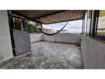Amplia y moderna casa en Dosquebradas-Risaralda
