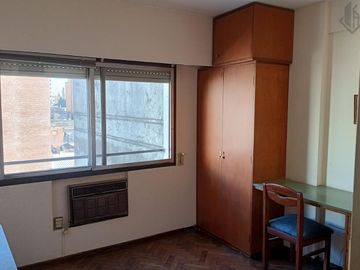 Dpto en VENTA- 3 dorm. c/balcón-lavadero-completo-Italia al 1100-Centro, Rosario