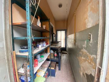 CASA A RECICLAR O LOTE EN PATERNAL