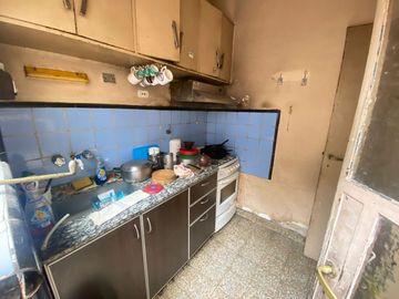 CASA A RECICLAR O LOTE EN PATERNAL