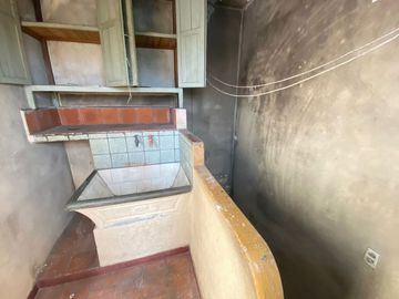 CASA A RECICLAR O LOTE EN PATERNAL