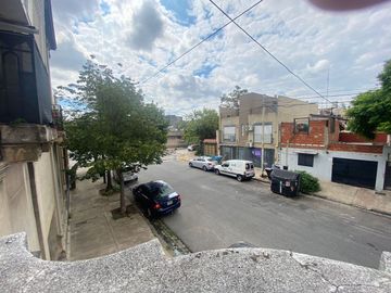 CASA A RECICLAR O LOTE EN PATERNAL
