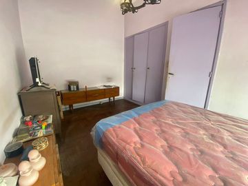 CASA A RECICLAR O LOTE EN PATERNAL
