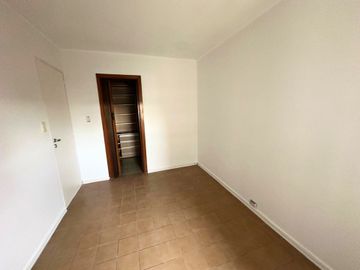 VENTA. BARRACAS. DEPARTAMENTO 4 AMBIENTES