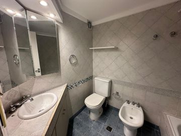 VENTA. BARRACAS. DEPARTAMENTO 4 AMBIENTES