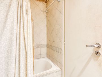 VENTA. BARRACAS. DEPARTAMENTO 4 AMBIENTES