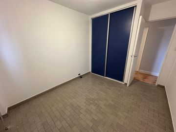 VENTA. BARRACAS. DEPARTAMENTO 4 AMBIENTES