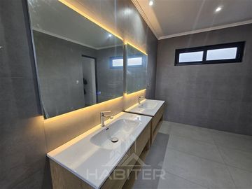 Casa en Venta en Reserva Huilquilemu